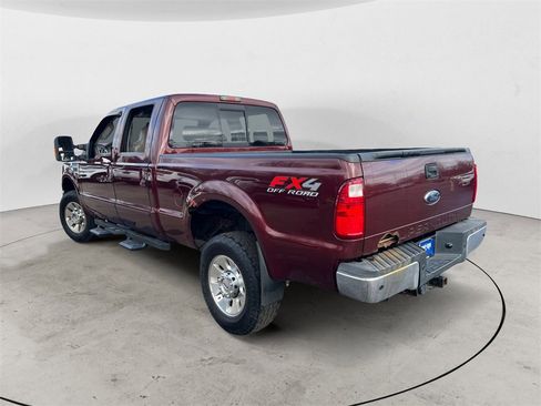 Used 2010 Ford F350 Lariat image 4
