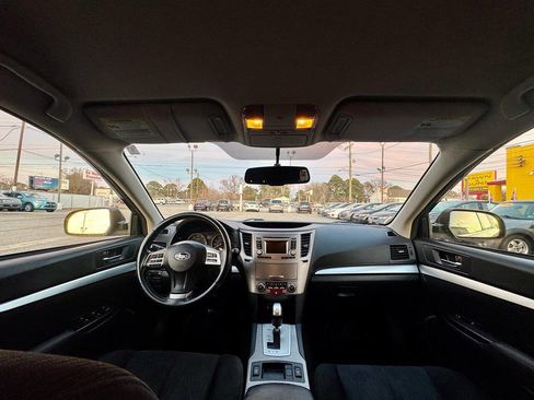 Used 2014 Subaru Outback 2.5i Premium image 16