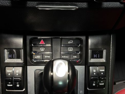 Used 2018 Porsche Macan GTS w/ Premium Package Plus AWD/4WD image 33