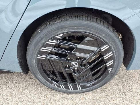 New 2026 Nissan Sentra SR image 4