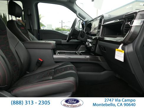 New 2026 Ford F250 Lariat w/ Black Appearance Package AWD/4WD image 34