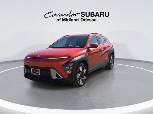 Used 2025 Hyundai Kona SEL FWD image 4