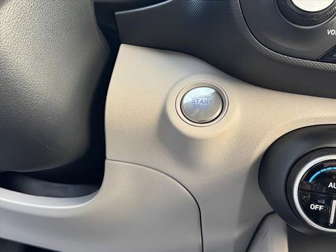 New 2026 Hyundai Venue SEL image 22