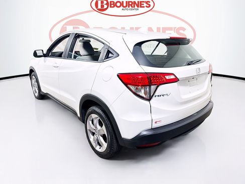 Used 2022 Honda HR-V LX image 6