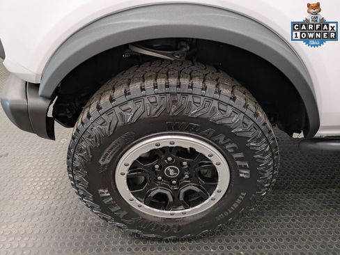 Used 2023 Ford Bronco Badlands AWD/4WD image 7
