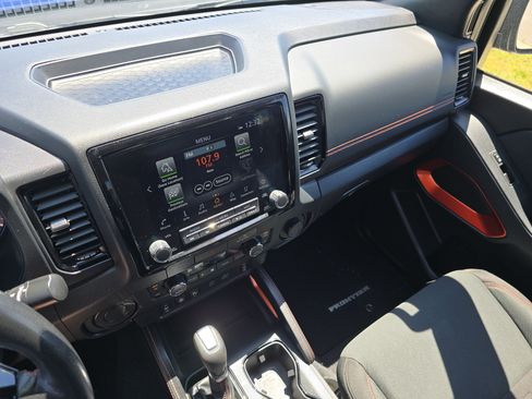 Used 2022 Nissan Frontier Pro-X RWD image 31