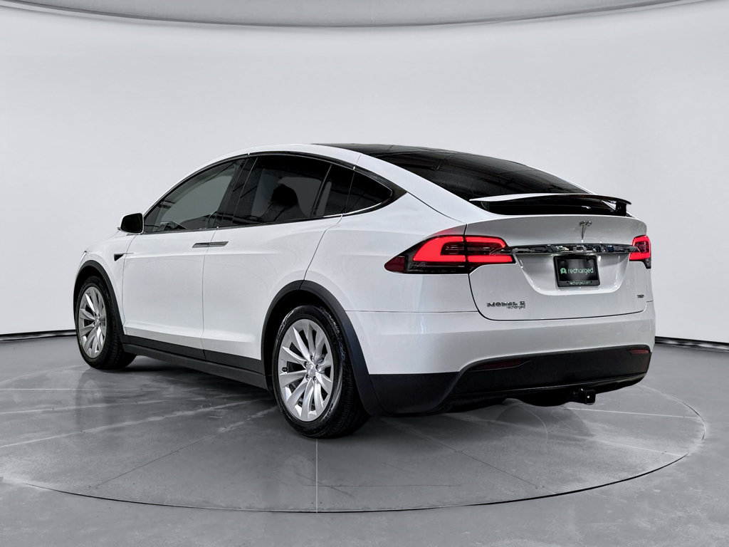 Used 2018 Tesla Model X 75D AWD/4WD image 2
