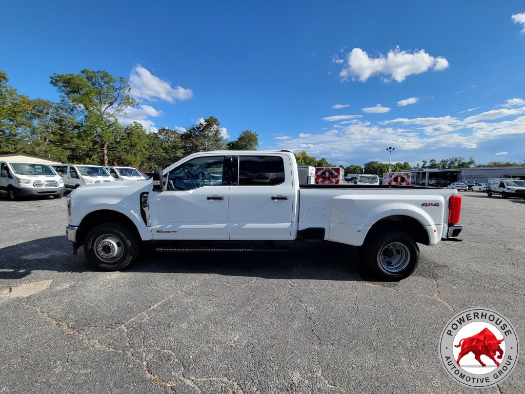 Used 2025 Ford F350 XLT AWD/4WD image 3