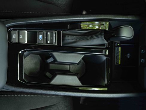 Used 2025 Honda Accord Sport image 27