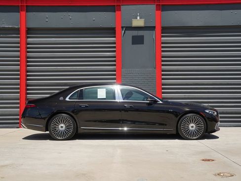 Used 2024 Mercedes-Benz Maybach S 680 4MATIC image 5