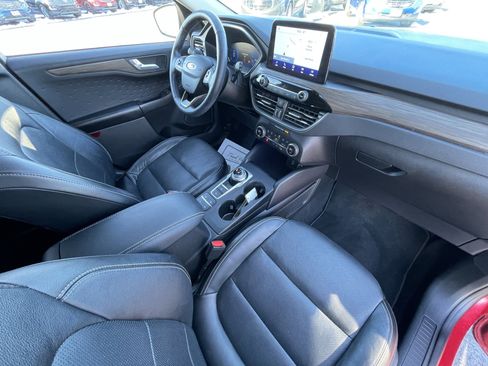 Used 2020 Ford Escape Titanium image 43