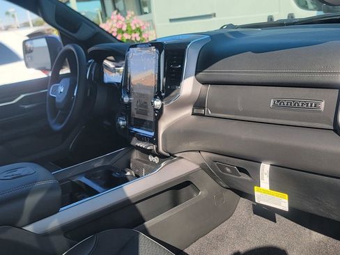 New 2026 RAM 1500 Laramie AWD/4WD image 13
