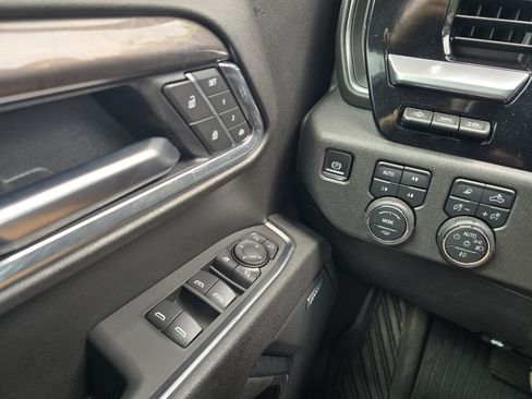 Used 2025 Chevrolet Silverado 1500 LTZ w/ LTZ Premium Package AWD/4WD image 23