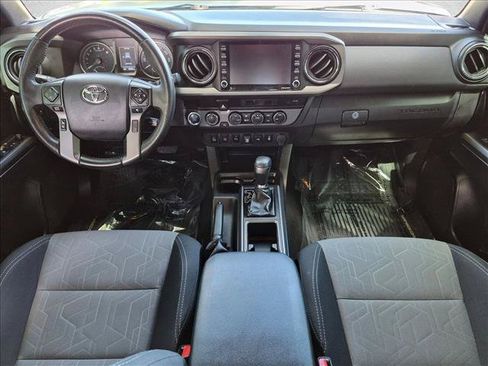 Used 2022 Toyota Tacoma TRD Sport w/ Technology Package AWD/4WD image 16