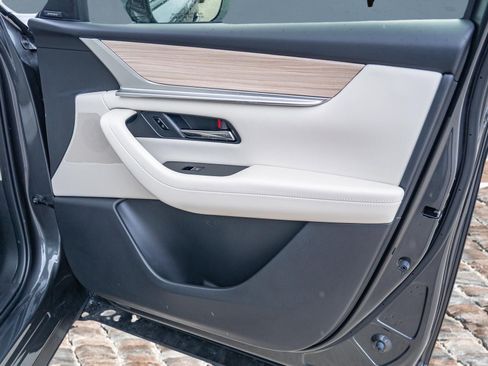 Used 2025 MAZDA CX-90 3.3 Turbo w/ Premium Plus Pkg image 18