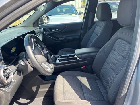Used 2025 Chevrolet Equinox LT FWD image 27