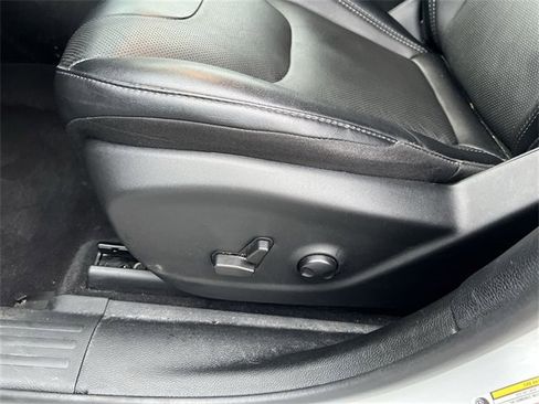 Used 2022 Jeep Cherokee Limited image 14