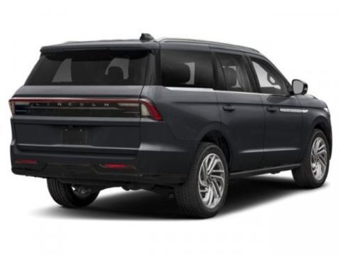 New 2026 Lincoln Navigator Reserve image 2