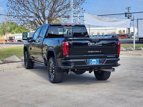 Used 2024 GMC Sierra 2500 Denali Ultimate image 7