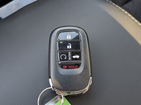 Used 2025 Honda Accord Sport image 32