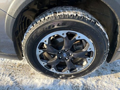 Used 2022 Subaru Crosstrek 2.0i image 9