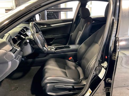 Used 2020 Honda Civic Sport image 25