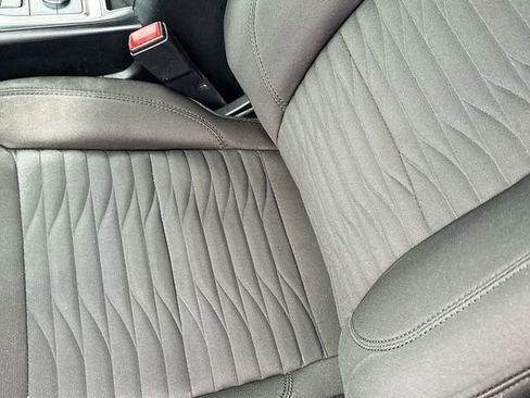 Used 2020 Ford Explorer XLT image 19