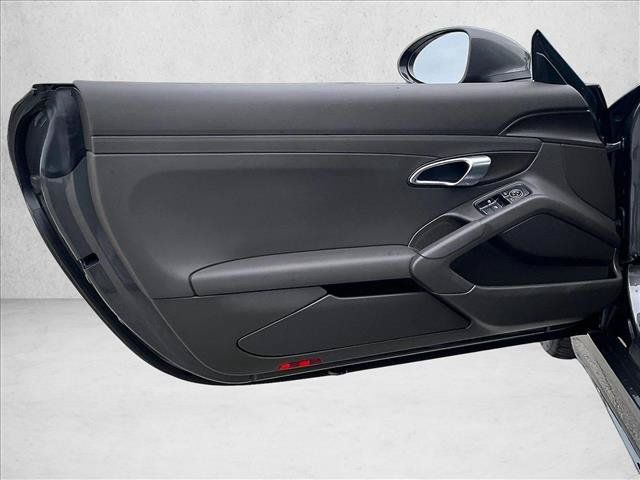 Used 2019 Porsche 718 Boxster RWD image 18