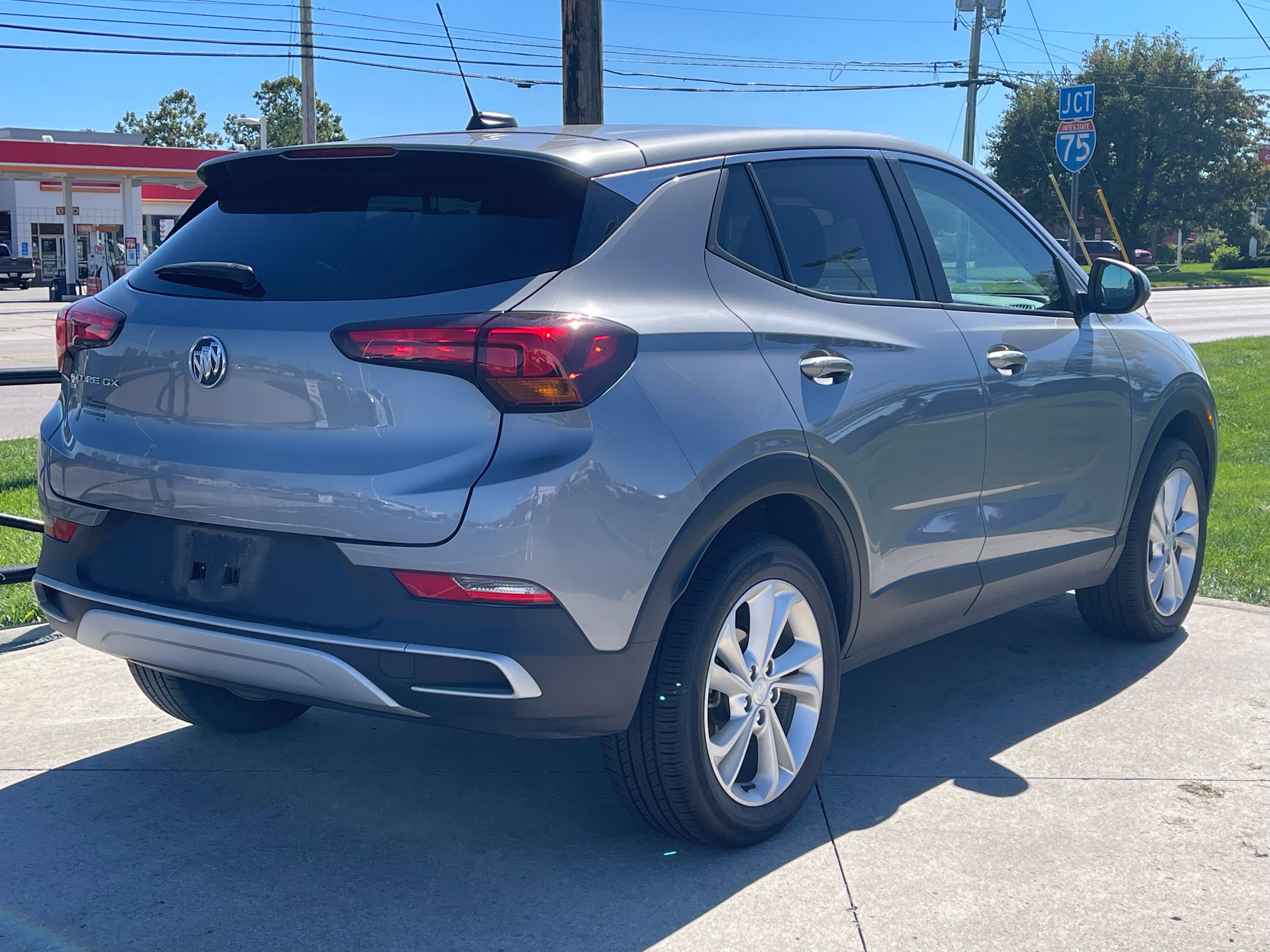 Used 2023 Buick Encore GX Preferred w/ Cold Weather Comfort Package AWD/4WD image 7