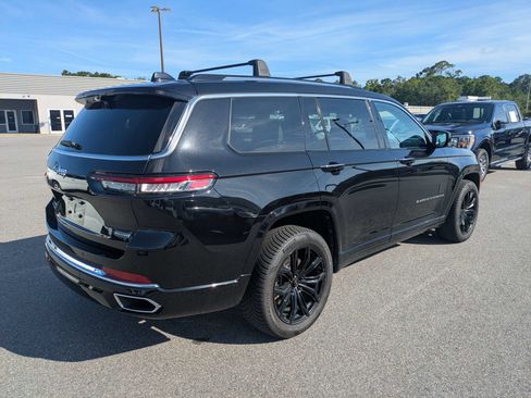 Used 2021 Jeep Grand Cherokee L Overland w/ Luxury Tech Group IV AWD/4WD image 4