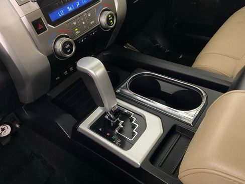 Used 2021 Toyota Tundra Limited w/ Limited Premium Package image 18