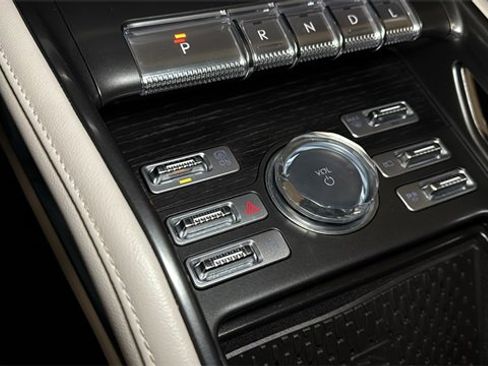 Used 2024 Lincoln Nautilus Reserve w/ Equipment Group 203A image 27