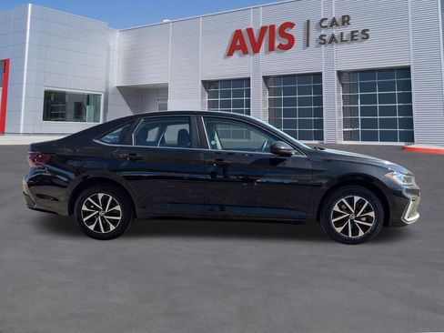 Used 2025 Volkswagen Jetta S image 7