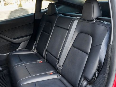 Used 2023 Tesla Model Y Long Range image 16