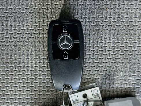 Used 2022 Mercedes-Benz Sprinter 1500 image 33