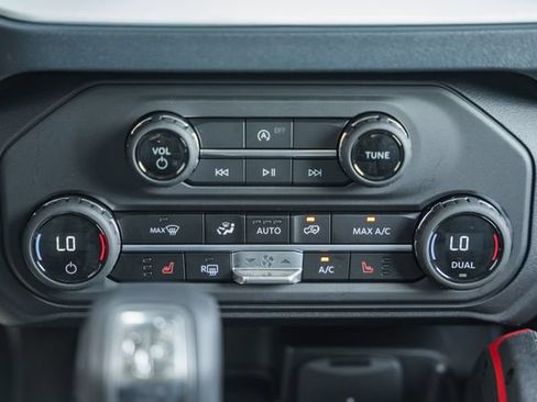 New 2026 Ford Bronco Heritage Edition AWD/4WD image 32