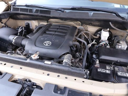 Used 2019 Toyota Tundra SR5 w/ SR5 Upgrade Package RWD image 27