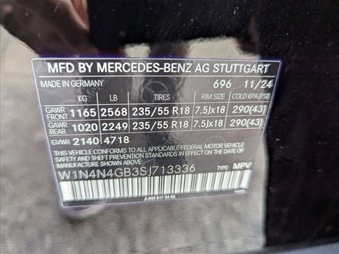 Certified 2025 Mercedes-Benz GLA 250 image 24