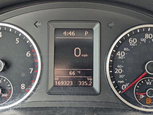 Used 2017 Volkswagen Tiguan S AWD/4WD image 22