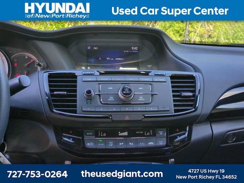 Used 2017 Honda Accord LX-S image 18