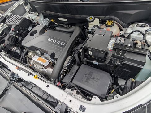 Used 2020 Chevrolet Equinox LT image 22