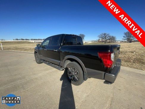 Used 2017 Nissan Titan Platinum Reserve image 5