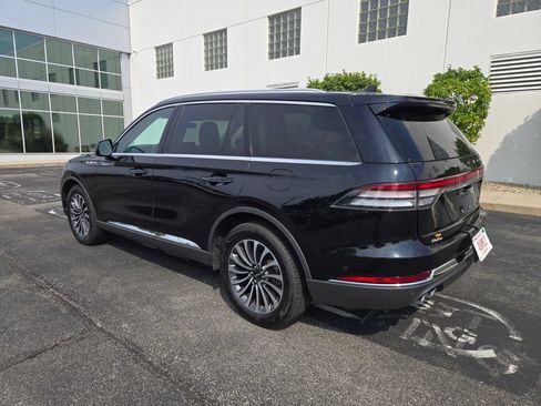 Used 2024 Lincoln Aviator Reserve AWD/4WD image 4