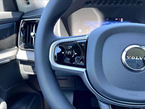 New 2026 Volvo XC90 T8 Ultra w/ Protection Package AWD/4WD image 17