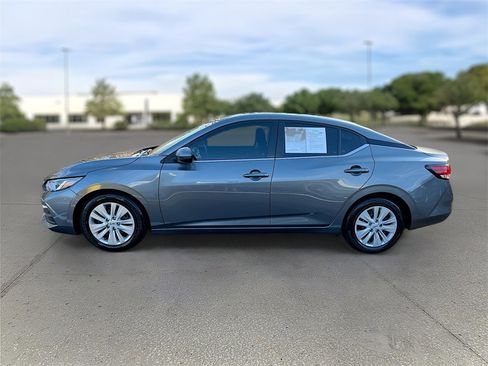 Used 2023 Nissan Sentra S image 3