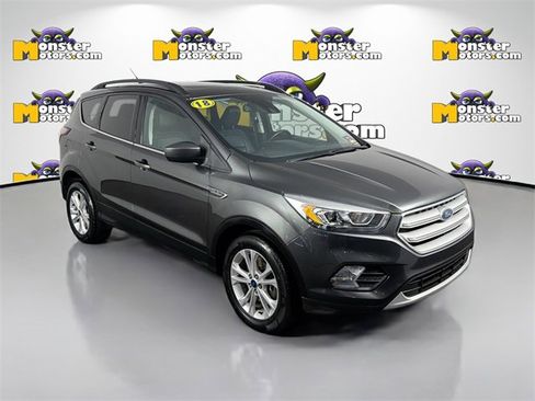 Used 2018 Ford Escape SEL w/ Canadian Touring Package image 3
