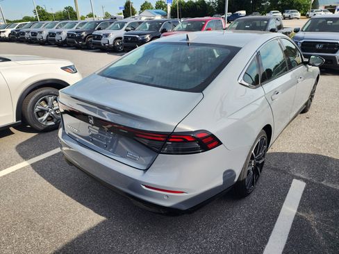 New 2026 Honda Accord Touring image 4