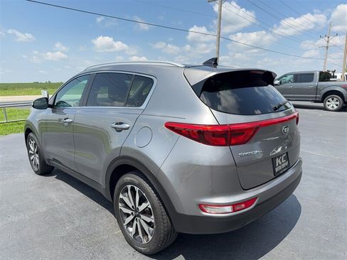 Used 2017 Kia Sportage EX w/ EX Premium Package AWD/4WD image 9