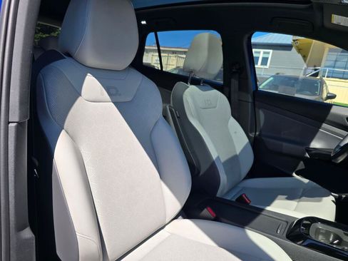 Used 2022 Volkswagen ID.4 Pro S RWD image 10