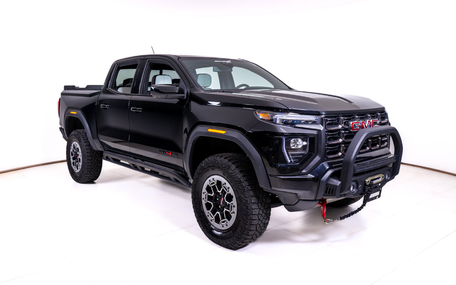 Used 2023 GMC Canyon AT4X w/ Edition 1 AWD/4WD image 8